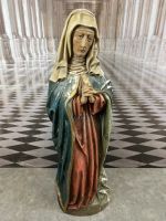 ANTIKE HEILIGENFIGUR TRAUERNDE MARIA HOLZ MASSIV HANDGESCHNITZT NAZARENER 121cm - Versand möglich 59 Euro - Wir sind für Sie da lokal in 86830 Schwabmünchen oder online ARTHOME24 Bayern - Schwabmünchen Vorschau