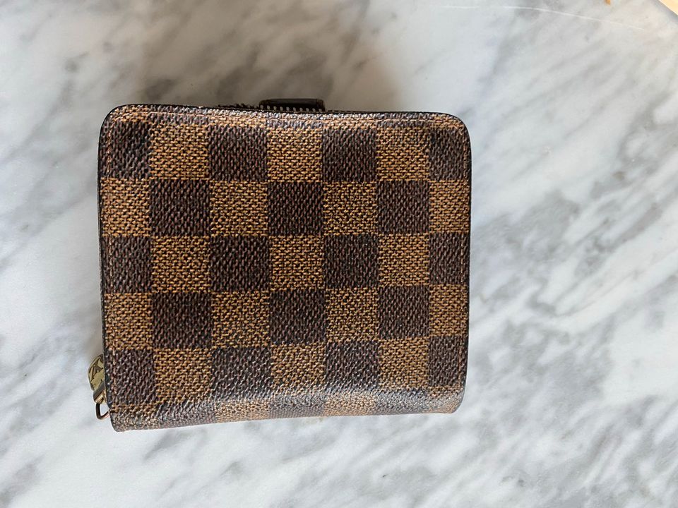 original vintage louis vuitton damier ebene geldbeutel in Höchberg