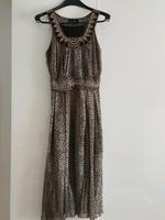 Schönes Kleid in Größe 38 Neuwertig einmal getragen Nordrhein-Westfalen - Möhnesee Vorschau