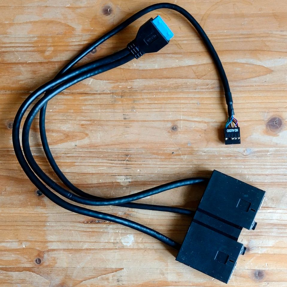2 USB 3.0 Anschlüsse + Audio und Mikrofon in Nürnberg (Mittelfr)