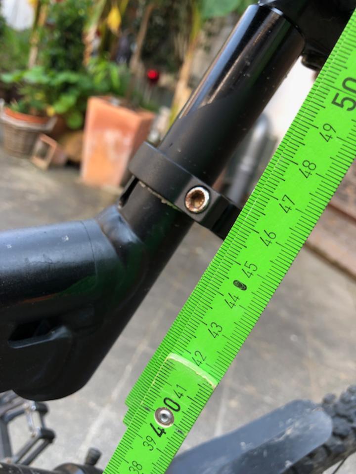 Kinder Fully Mountainbike 26“ Rahmengröße in matt schwarz in Langgöns
