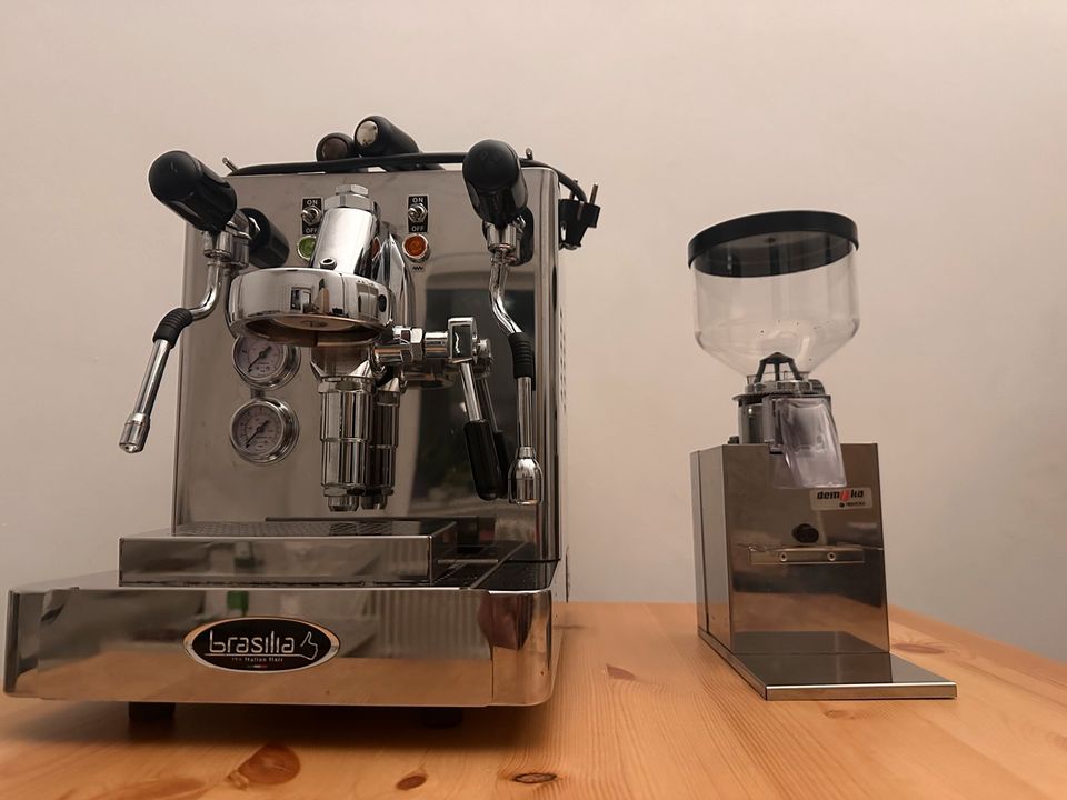 Espressomaschine E61 Brasilia Mini Classic+ Demoka Kaffeemühle in Köln