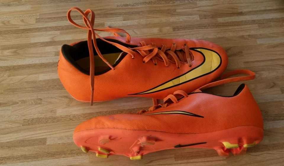 Verkaufe Kinder Nike Mercurial Kickschuhe in Miltenberg