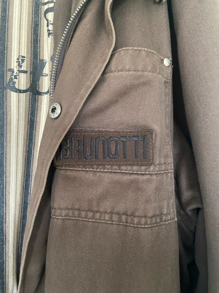 Brunotti Mantel Jacke Größe XL in Wackernheim