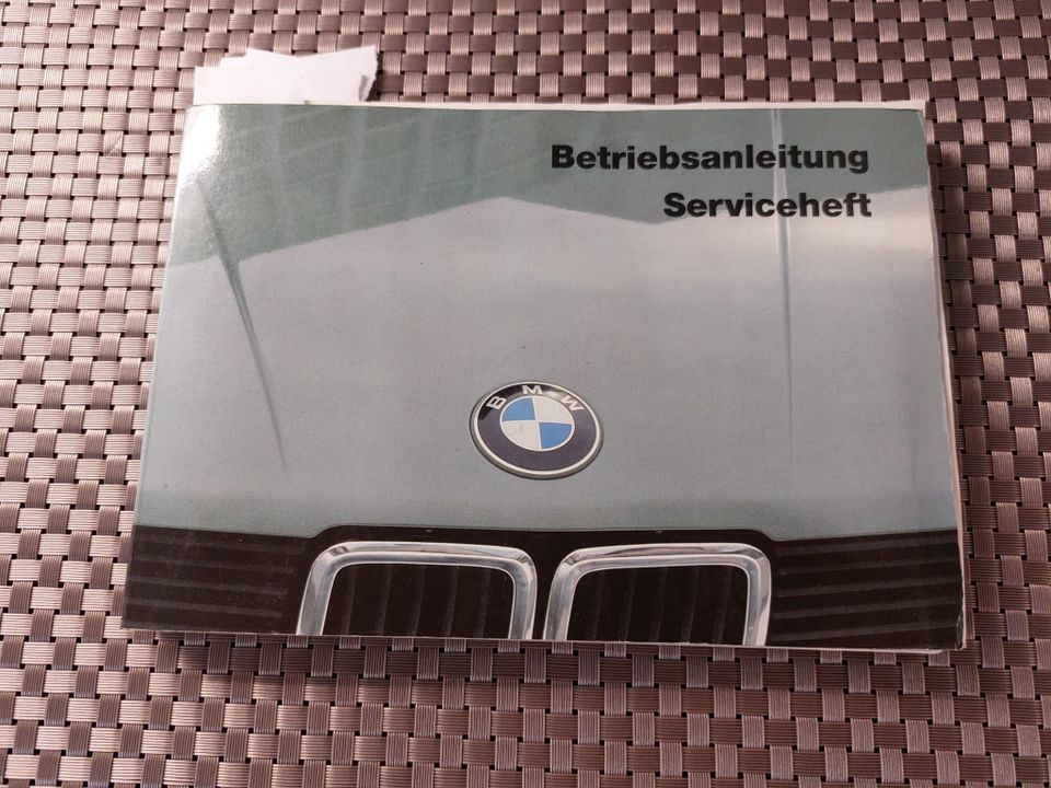 BMW E28 Betriebsanleitung Serviceheft 518, 520i, 528i, 535i in Lägerdorf