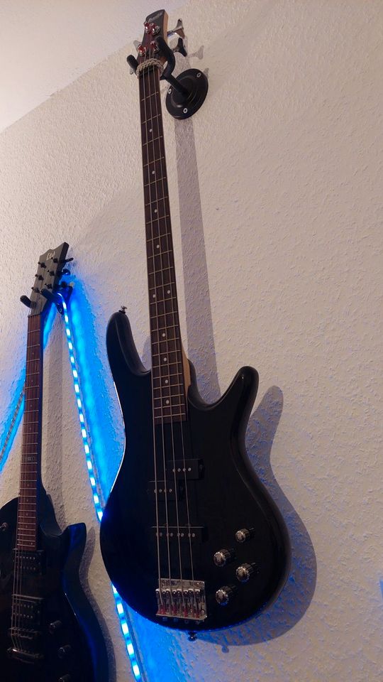 Ibanez Bassgitarre - mit aktiven Sensoren GSR 200 in Leverkusen
