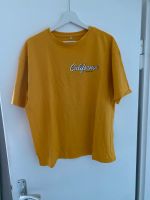 Gelbes T-Shirt trending Damen Neuhausen-Nymphenburg - Neuhausen Vorschau