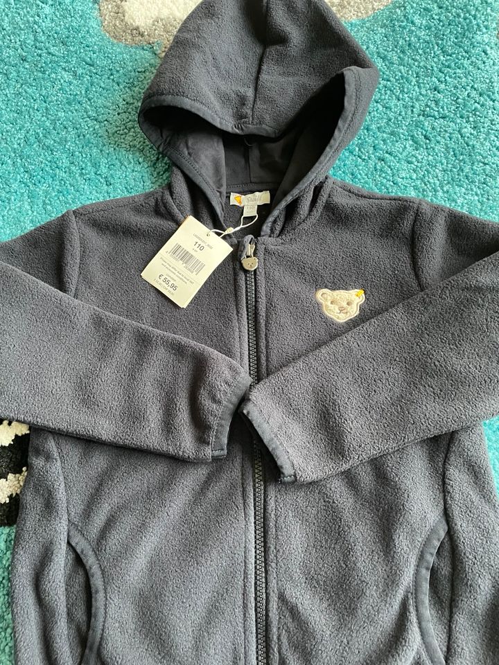 Steiff fleecejacke Gr. 110(116) NEU in Langensendelbach