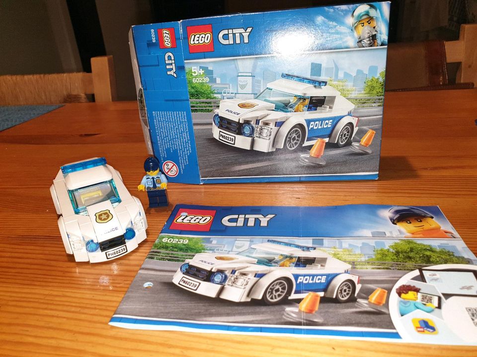 Lego City 60239 und 60206 Polizei  plus Extras in Oldenburg