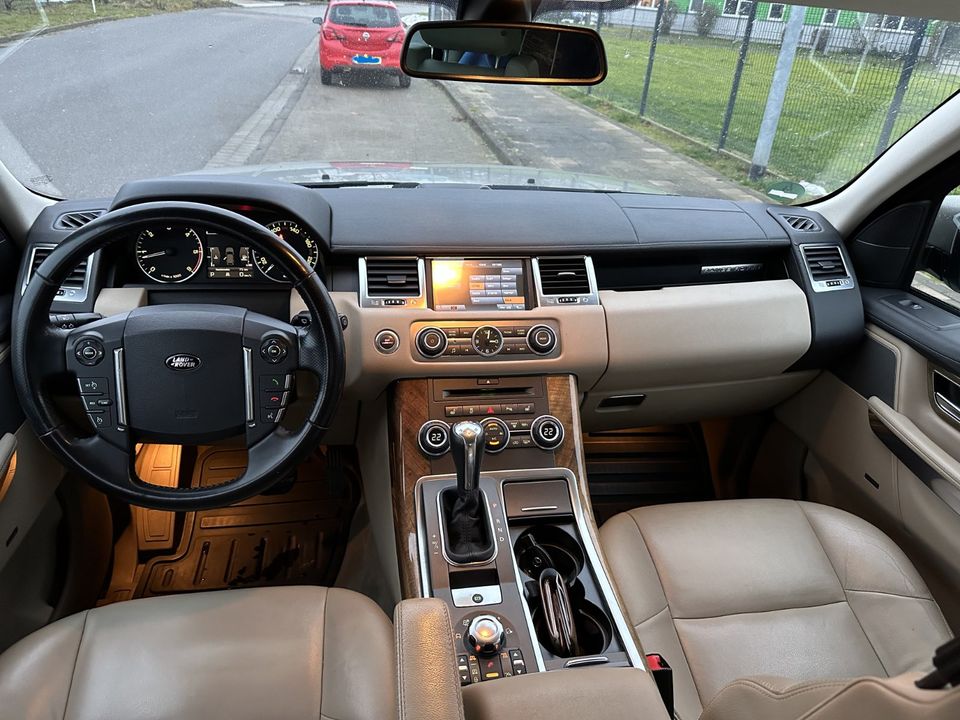 Land Rover, Range Rover Sport 3.0 TDV6 SE HU neu in Greifswald