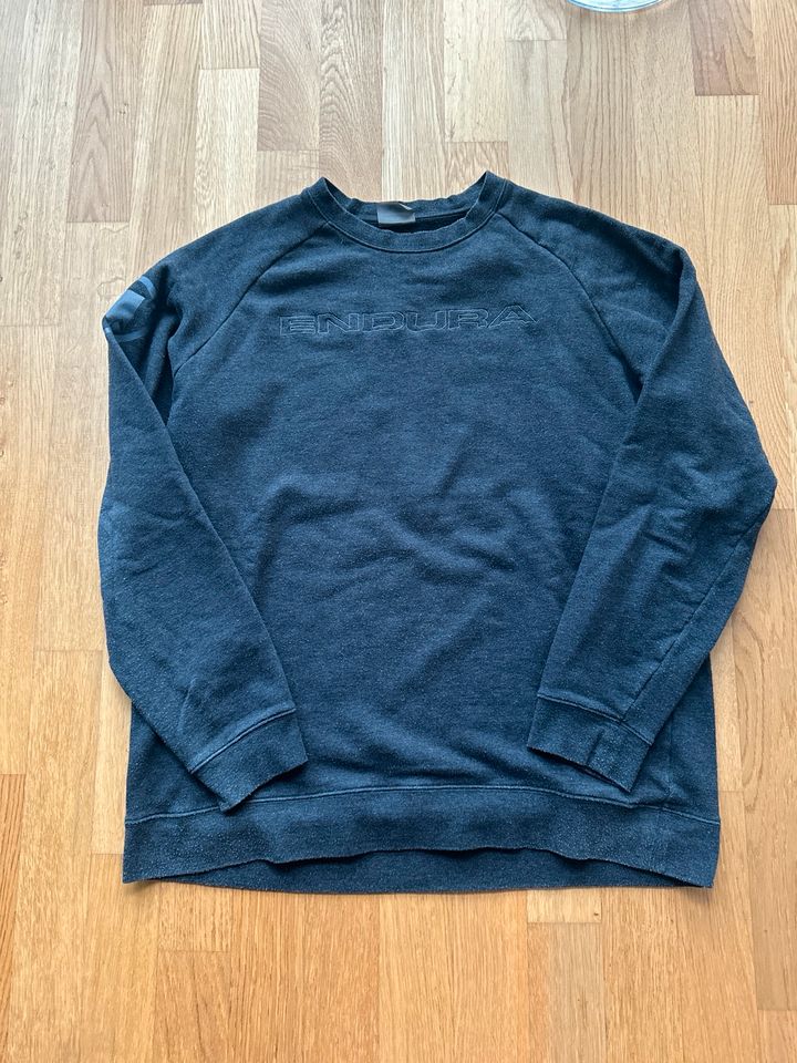 Endura Pullover Gr. XL in Wiesbaden