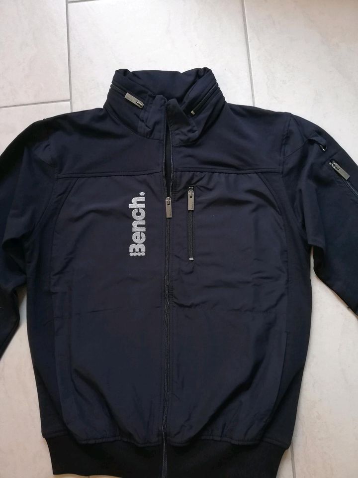 Bench Sweatblouson Gr 40 /42 Neu dunkelblau in Garbsen