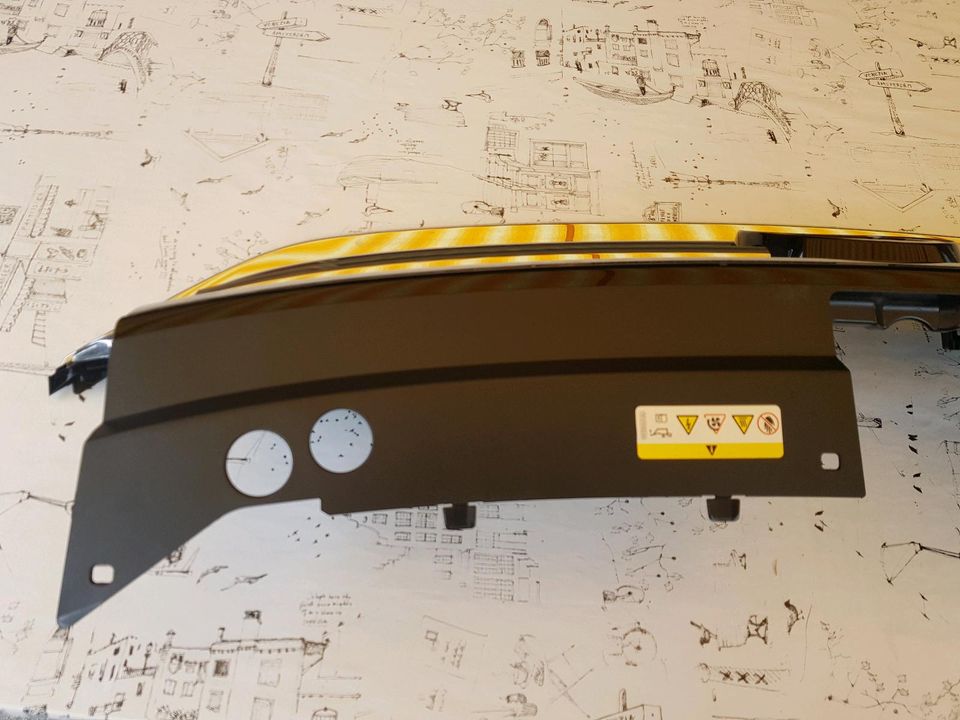 VW Tiguan R Grill mit LED 5NN853653H R-Line in Langenfeld