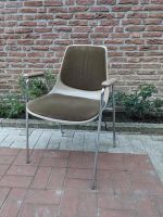 2x Wilkhahn Modell 224 Stapel-Stuhl mit Armlehne Design Klassiker Schleswig-Holstein - Norderstedt Vorschau