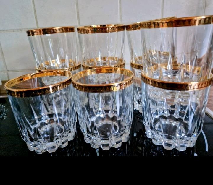 10 Whiskygläser Tumbler Goldrand in Geesthacht