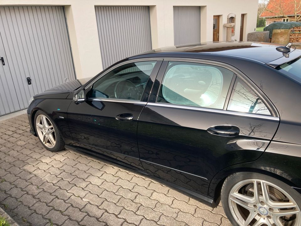 W212 E350 AMG 4matic E Klasse Avantgarde in Dorfen