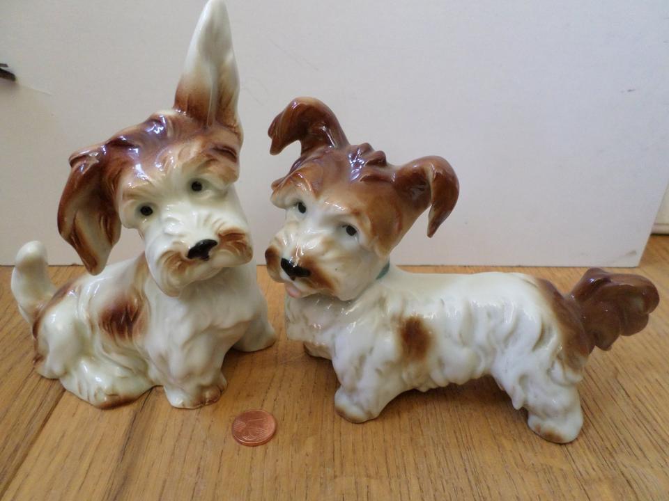 Porzellan Figuren 2 Terrier Hunde Wagner & Apel in Murrhardt