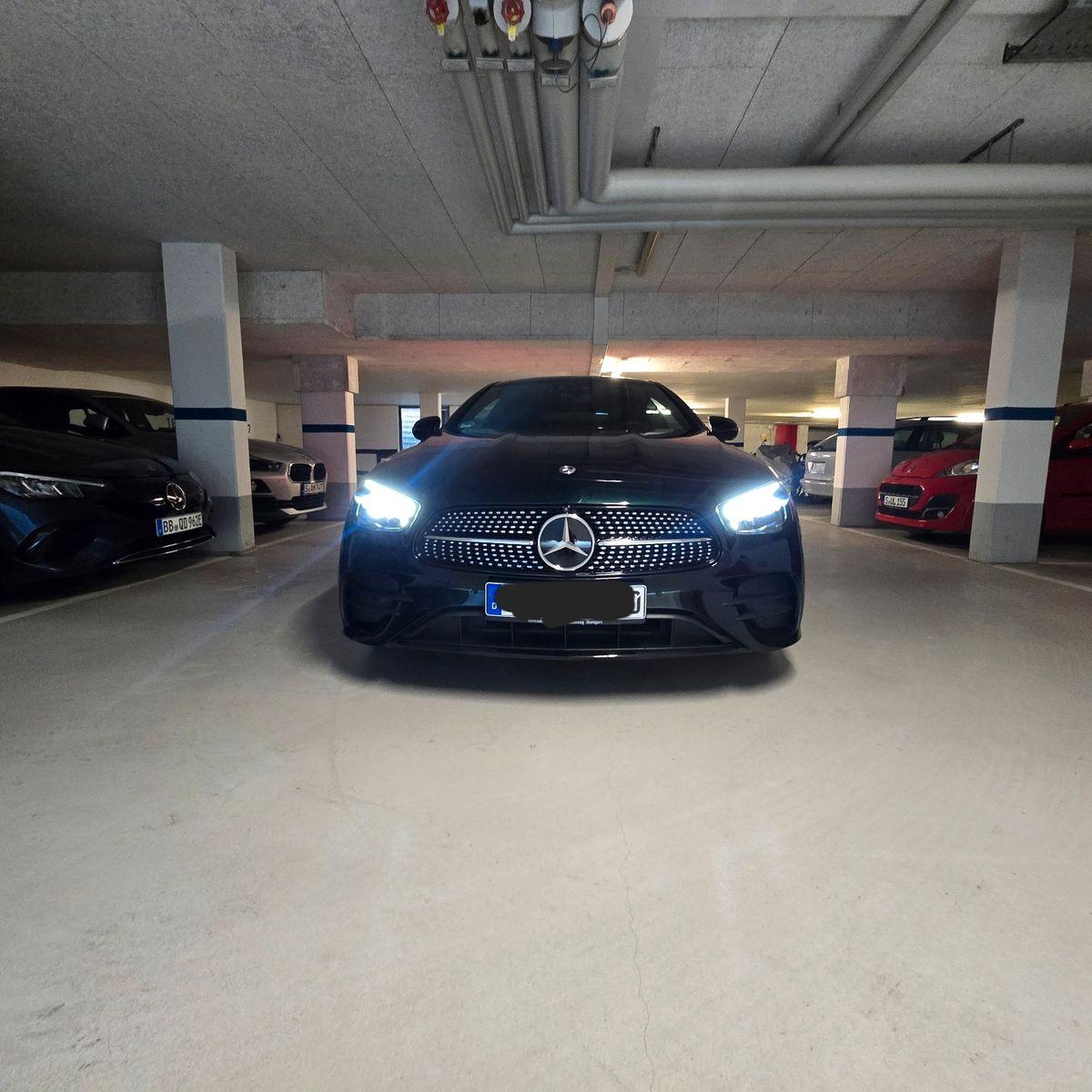 Abbildung des Autos Mercedes-Benz E450 Coupé…
