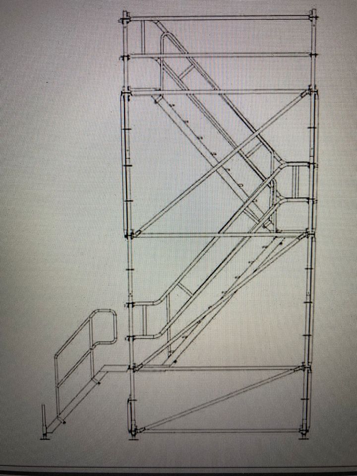 Layer Allround Treppenturm Stahlgerüst mit Alutreppen in Rudolstadt