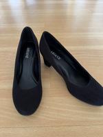 Ariane hohe Schuhe Größe 37 Nordrhein-Westfalen - Meerbusch Vorschau