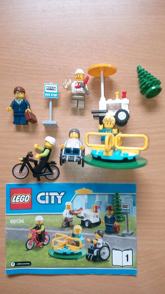 Lego City 60134 - Stadtbewohner im Park in Moormerland