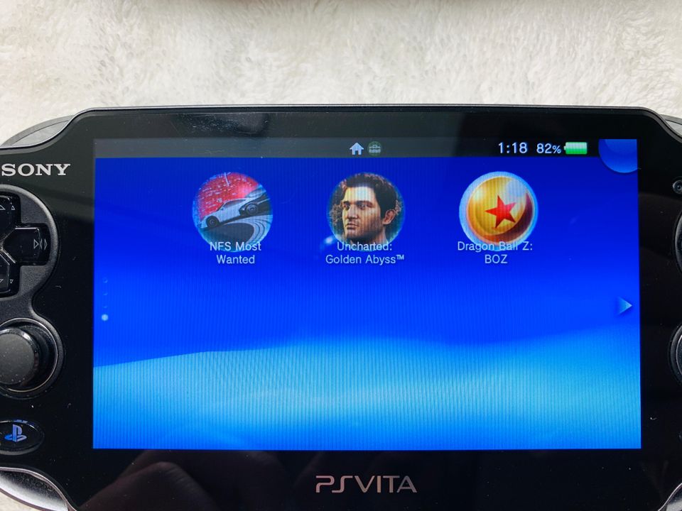 PSP Vita Wifi Schwarz Jailbreak 128GB+8GB *GUTER ZUSTAND* in Dinslaken