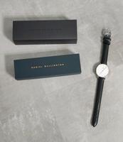 Daniel Wellington Damenuhr Uhr schwarz silber weiß Damen Nürnberg (Mittelfr) - Nordstadt Vorschau