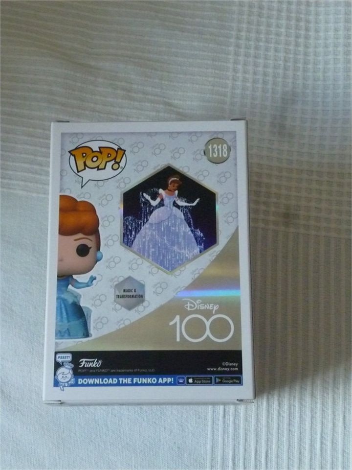 Funko Pop Nr. 1318 = Disney 100 Cinderella Diamond Funko exclusiv in Halle