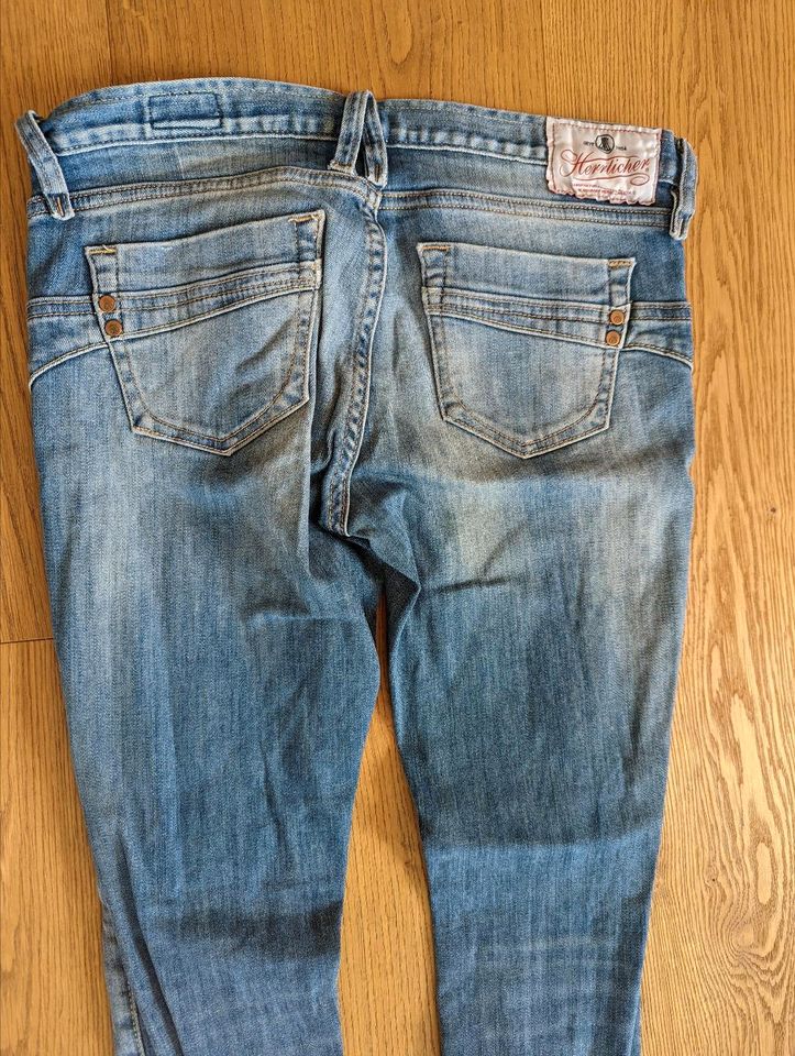 Jeans Herrlicher Gr. S  27 / 32 in Korb