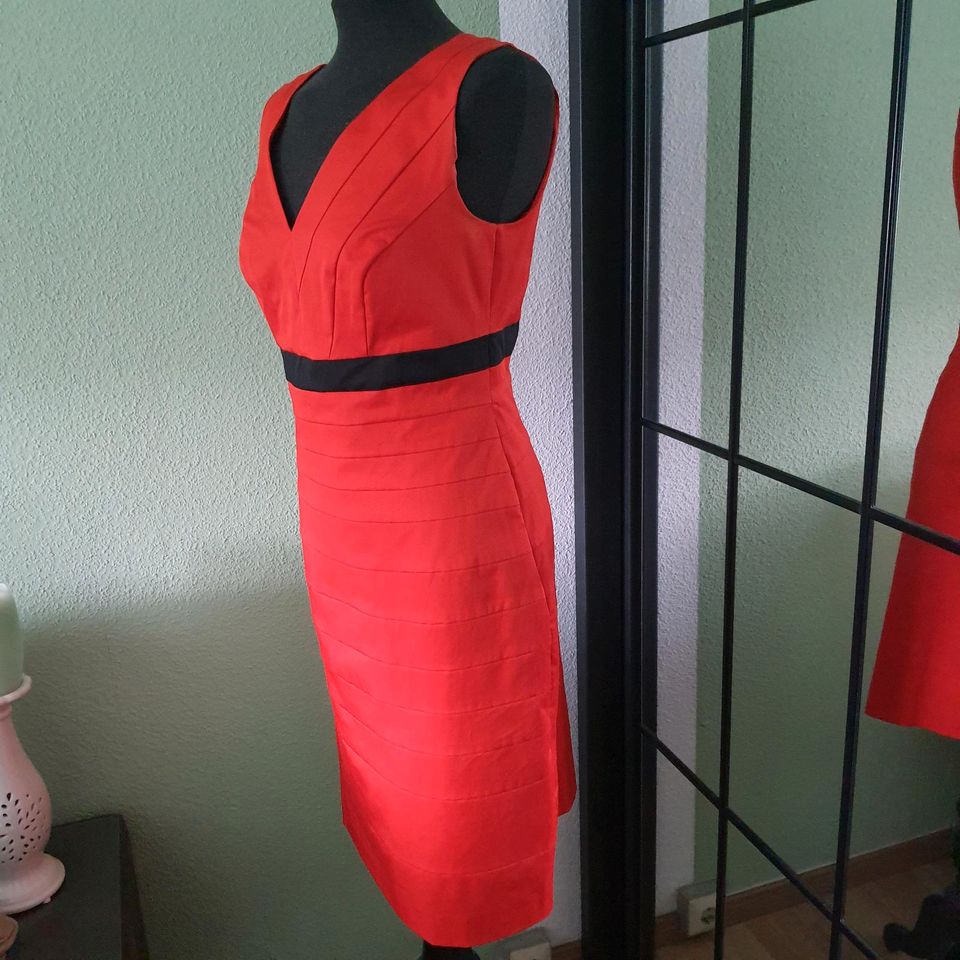 Kleid S.Oliver Selection Größe 36 neu in Leipzig