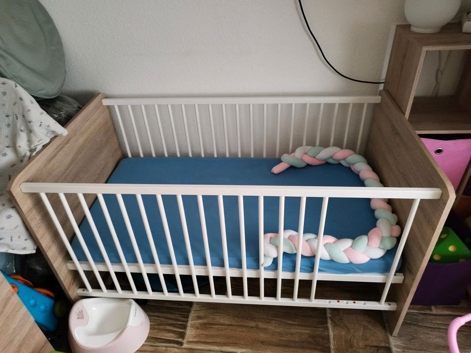 Babybett mit Matratze in Meßstetten
