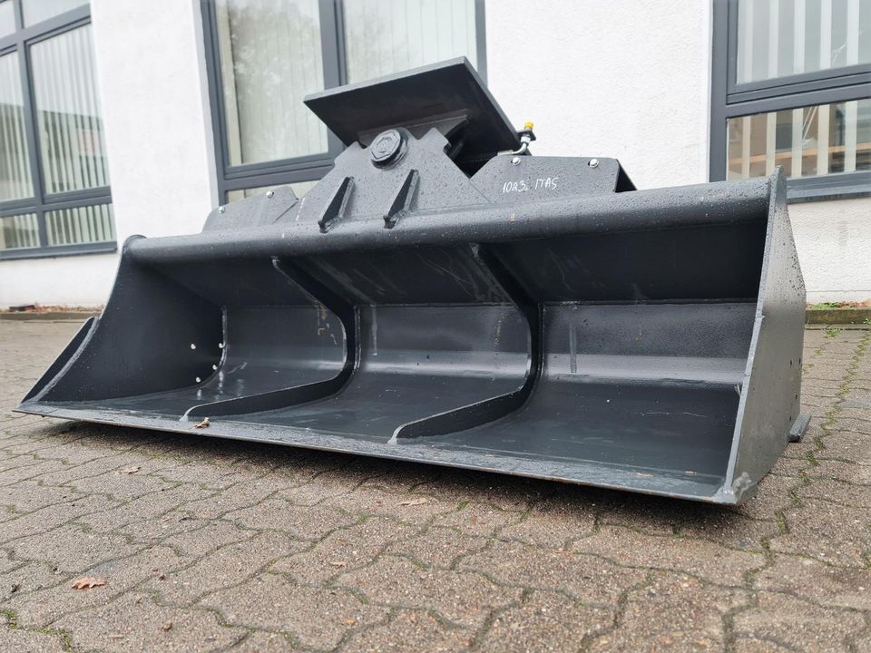 180 cm Hydraulischer Schwenklöffel Böschungslöffel WO 11-15t in Bremen