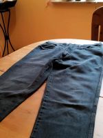 Verkaufe jeanshosen in Größe m bis l einmal Größe 40 Hessen - Grebenstein Vorschau