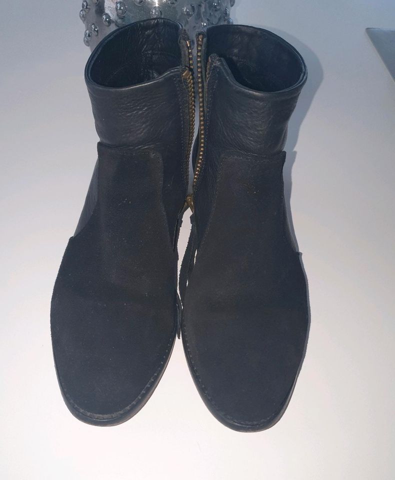 Diesel Glatt - / Wildleder Stiefelette Gr. 37 in Moers