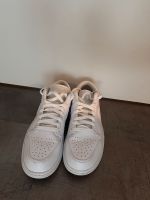 Nike Jordan 1 low tripel white Hessen - Bruchköbel Vorschau