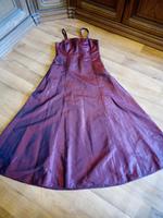 Bordeaux Abendkleid Lang gr. 40 Niedersachsen - Wilhelmshaven Vorschau