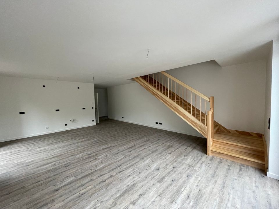 Erstbezug in historisch/ländlicher Idylle - 4-Raum Maisonette Wohnung mit Balkon WE 02 in Sanitz