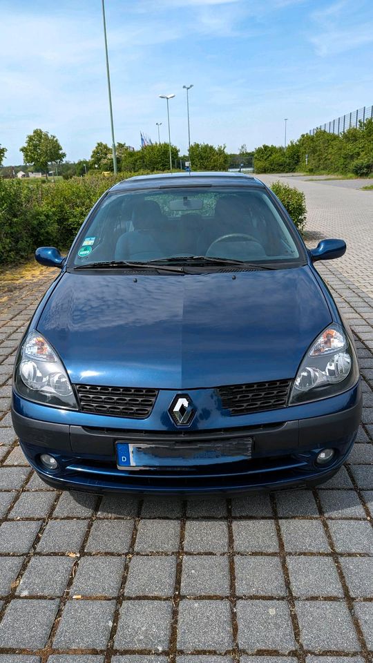 Auto Renault Clio in Rodgau