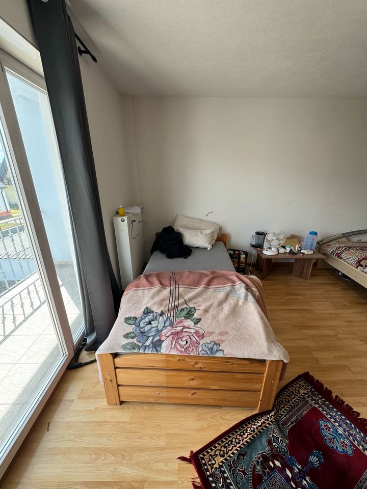 Zimmer verfügbar für 2 personen in 3 Zimmer wg in Gaimersheim