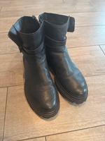 Bagatt Stiefelette Boots schwarz Leder 40 wie neu Rheinland-Pfalz - Puderbach Vorschau