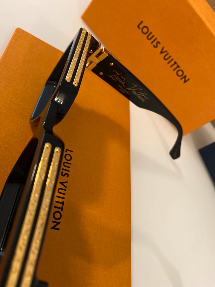 Louis Vuitton 1.1 Millionaires Sonnenbrille (Schwarz) in Paderborn