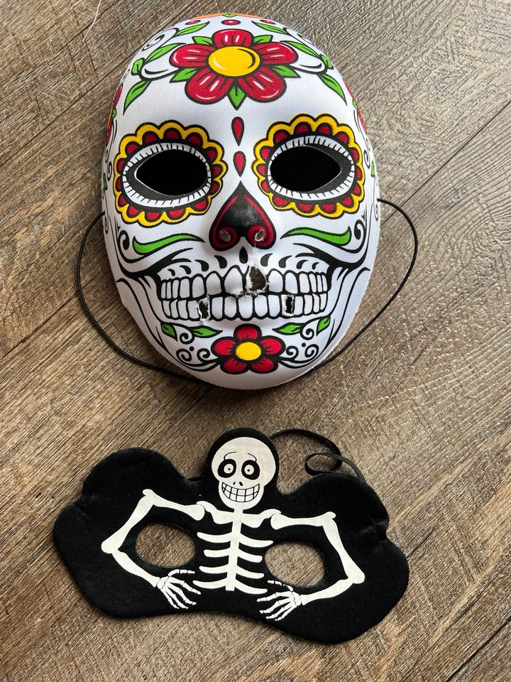 2 Masken Skelett Totenkopf Skull Halloween Fasching Kanrneval in Altenholz