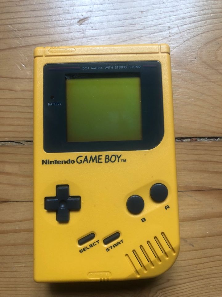 Nintendo Gameboy Game Boy gelb original in Berlin