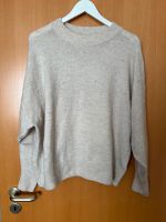 Schöner kuscheliger Oversize Pullover in Gr. 38 Köln - Porz Vorschau