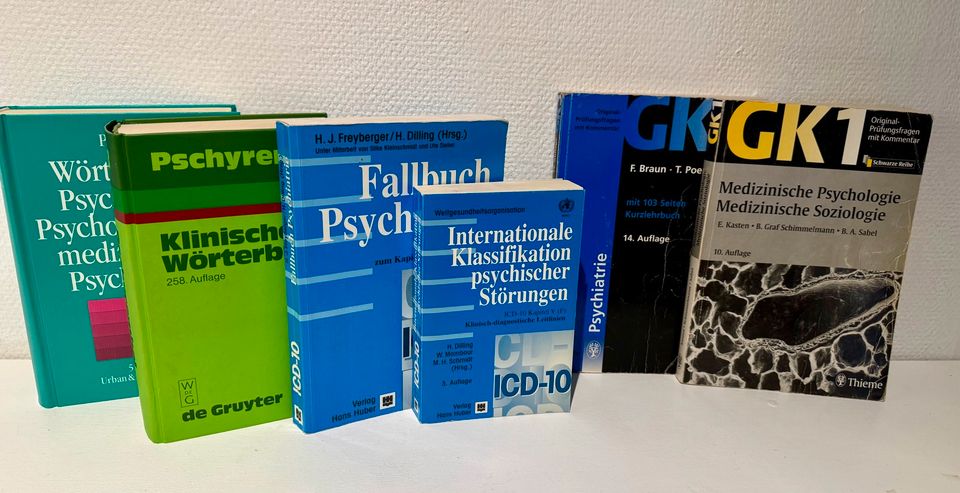 Konvolut Lehrbücher Psychiatrie/Nachschlagewerke in München