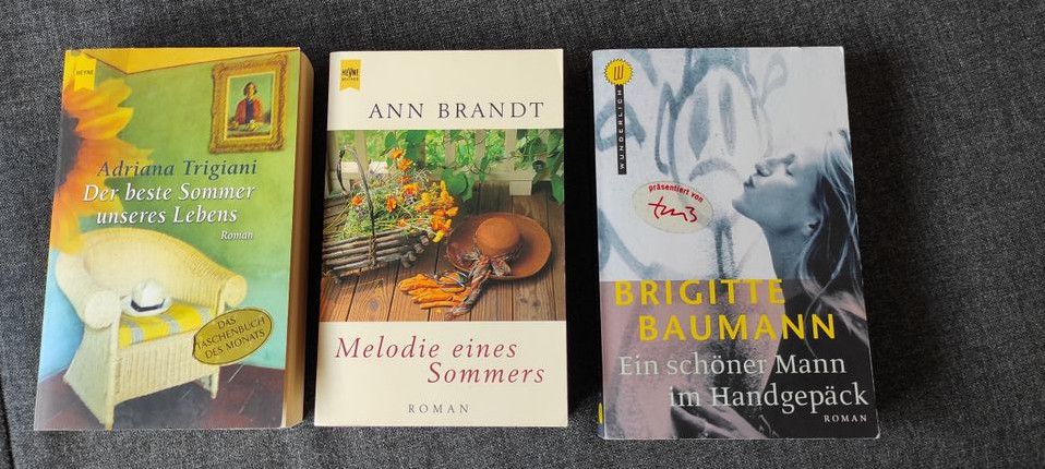 diverse Bücher zu verkaufen in Uffenheim