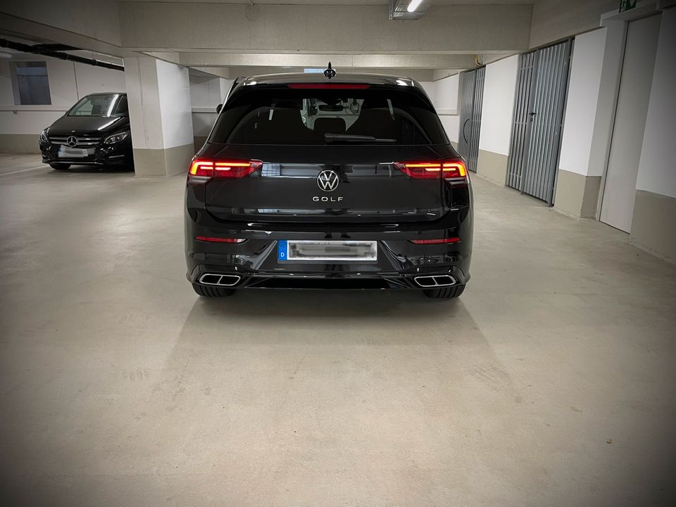 Golf R Line 2.0 TDI Mieten / Mietwagen / Autovermietung / Sportwagen / Rent car / car rental / Hochzeitsauto / Mietfahrzeug / Fahrzeug / PKW / Frankfurt / Vermietung / Langzeitmiete / Mietauto in Frankfurt am Main