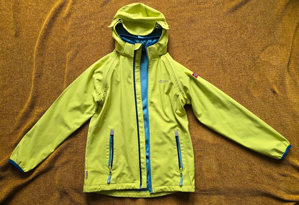 Trollkids Softshell Jacke Gr 152 Rondane XT Zip Off Weste in Erfurt