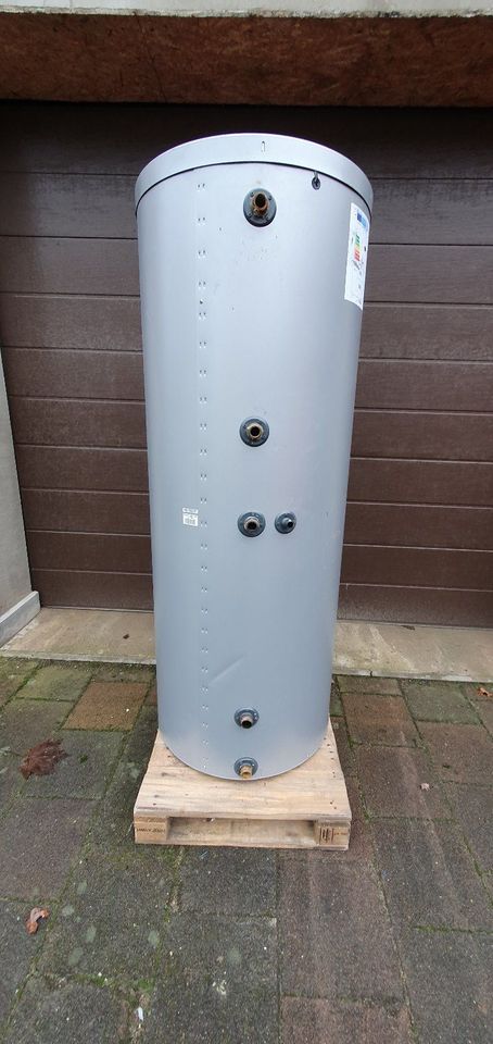 Viessmann Vitocell 100 Warmwasserspeicher 300l Stahl emailliert in Kremmen