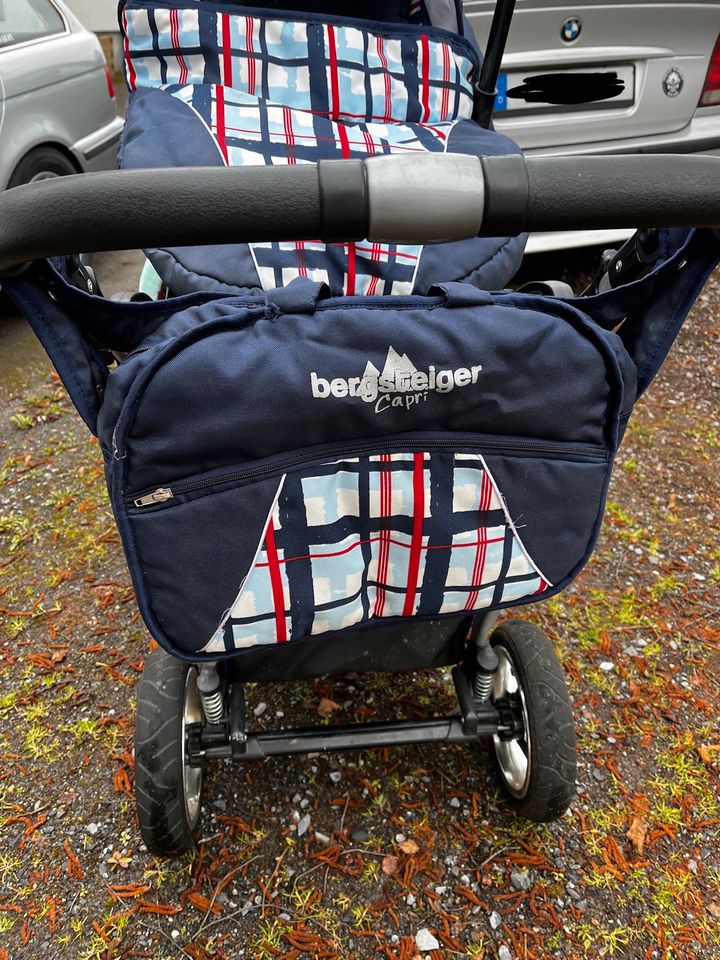 Kinderwagen Bergsteiger Capri in Rüthen